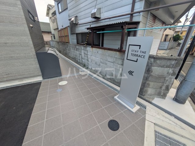 3/5 エントランス