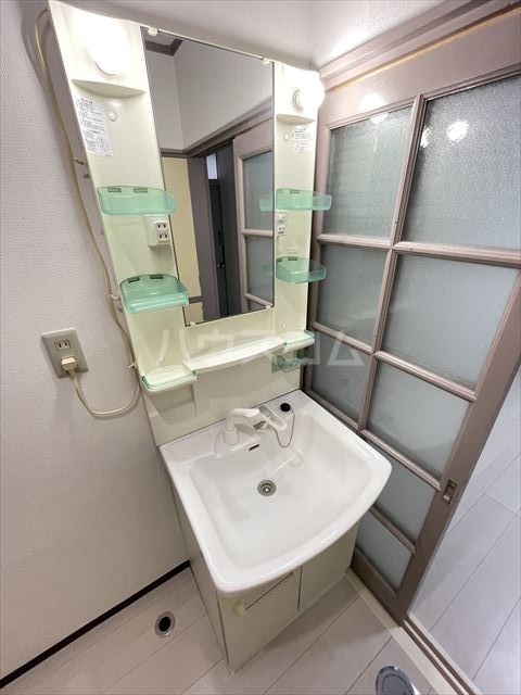 13/30 洗面
