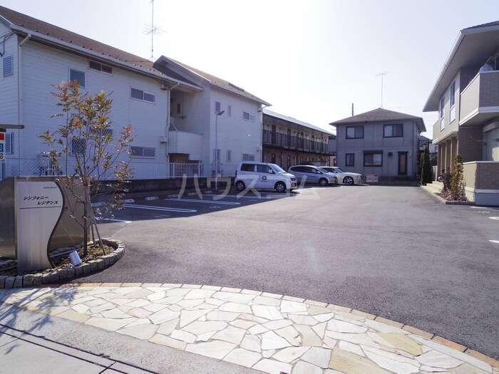 14/15 駐車場