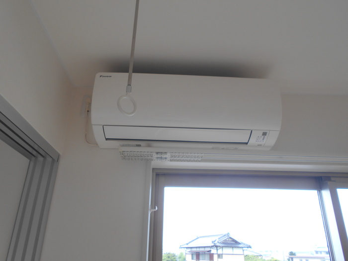 17/23 エントランス