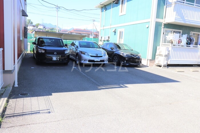 19/19 駐車場