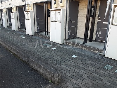 26/30 エントランス