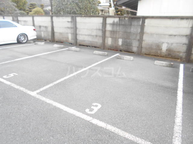 22/30 駐車場
