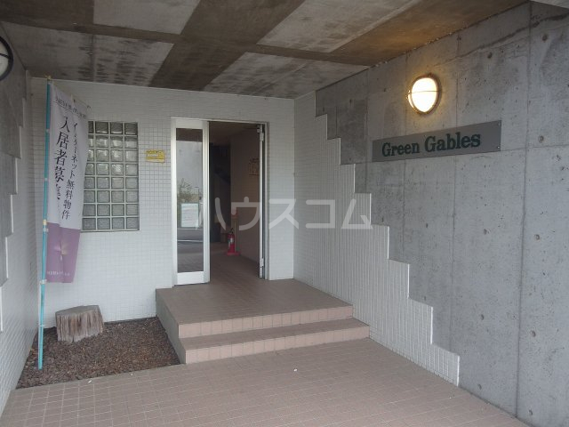 22/30 エントランス