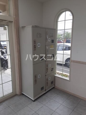 16/26 エントランス