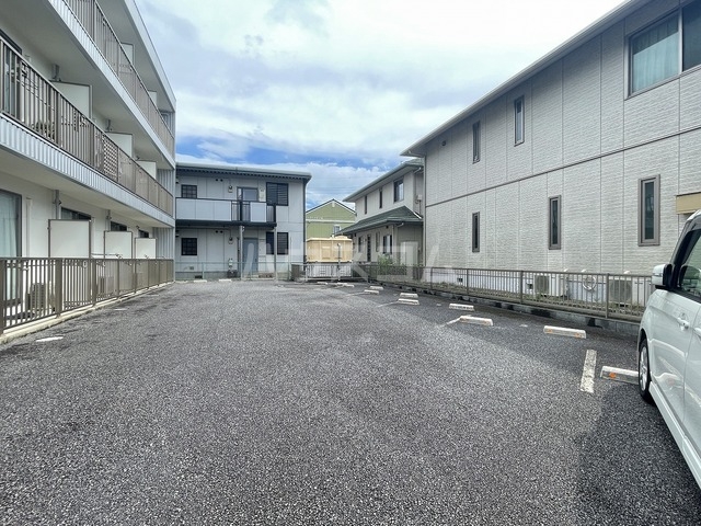 15/16 駐車場
