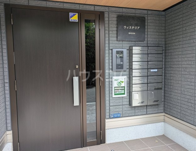 2/5 エントランス