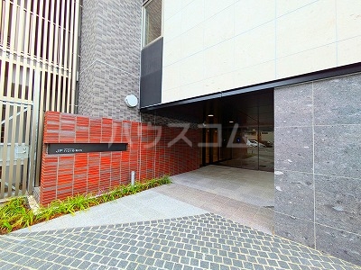 21/26 エントランス