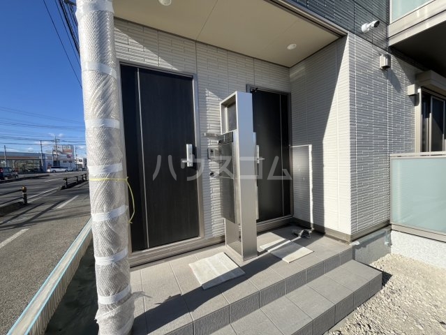 28/30 エントランス