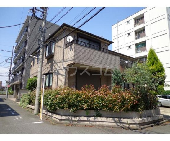 23/30 エントランス