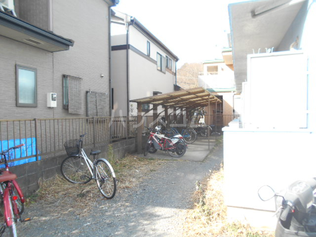 25/30 エントランス