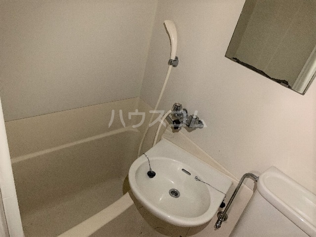 13/29 浴室