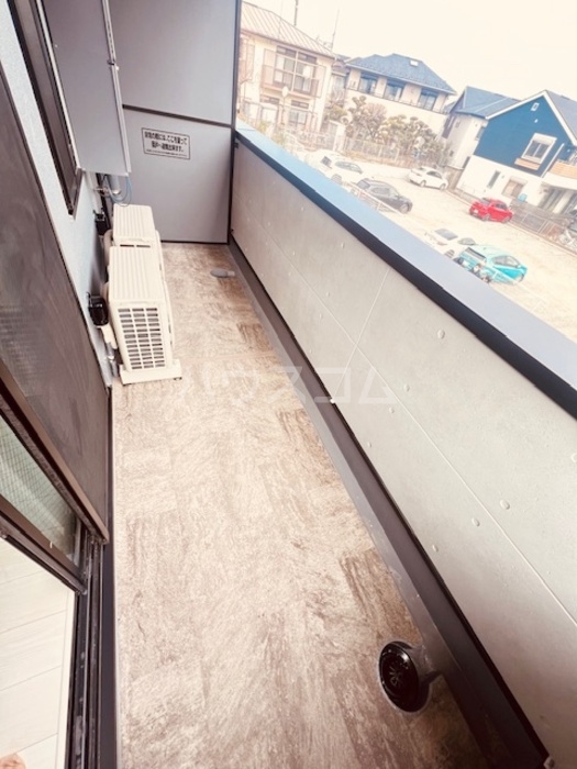 21/30 バルコニー