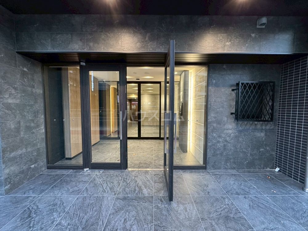 29/30 エントランス