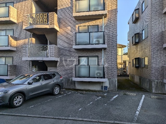 2/30 外観