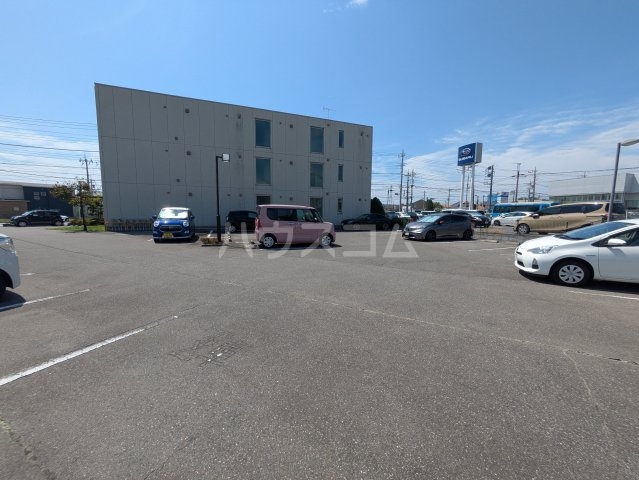 14/15 駐車場