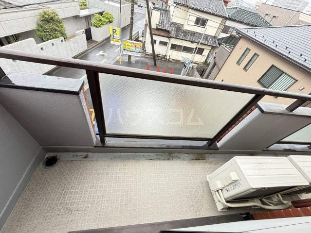 23/30 バルコニー