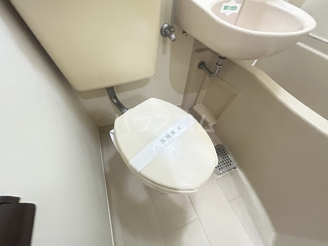16/30 トイレ