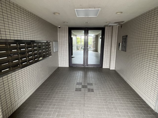 15/22 エントランス