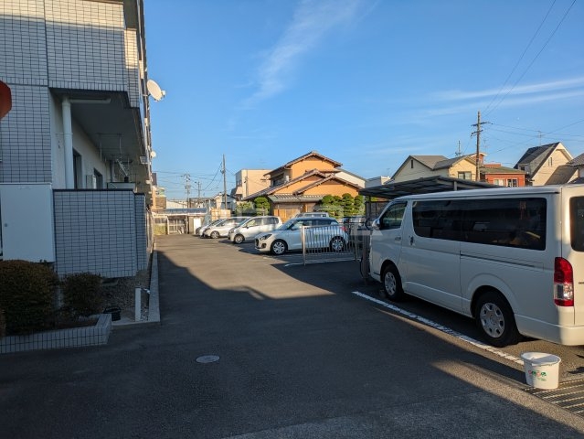 23/25 駐車場