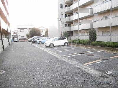 3/5 駐車場