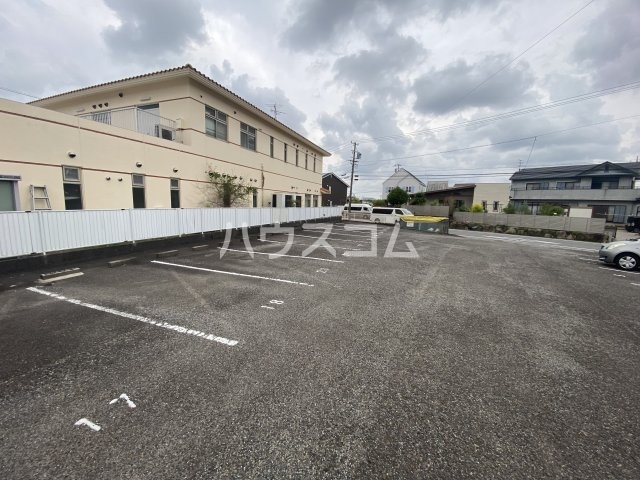 22/30 駐車場