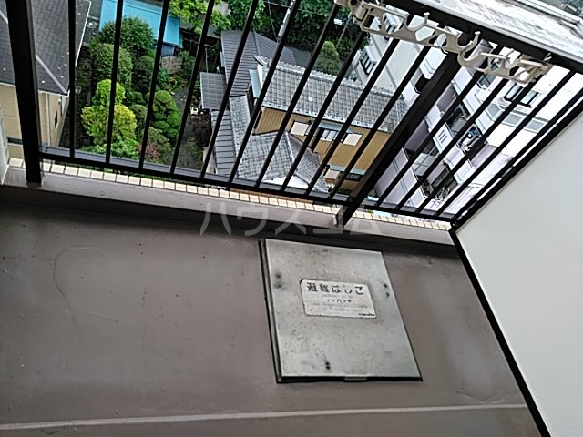 16/28 バルコニー