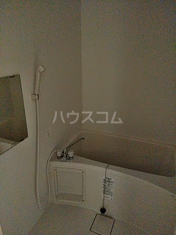 16/30 浴室