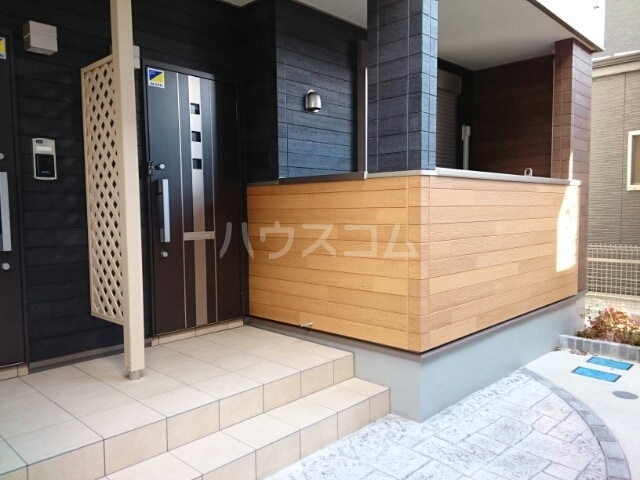 15/21 エントランス