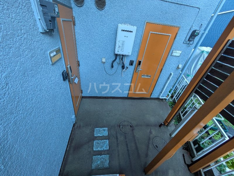 3/4 エントランス