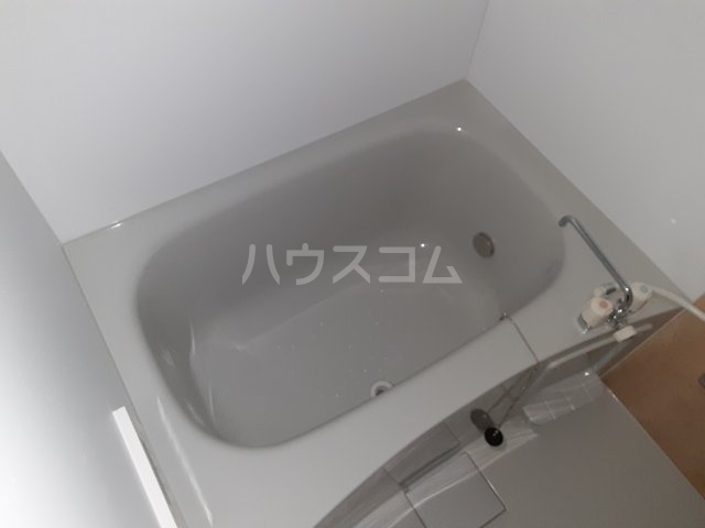 13/30 浴室