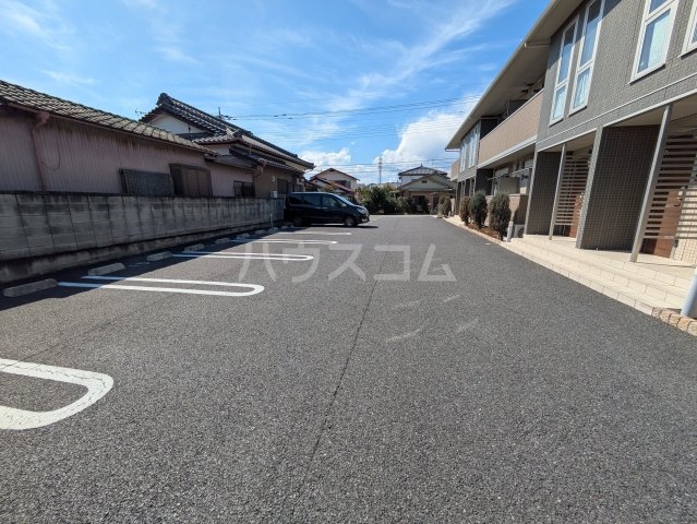 16/25 駐車場