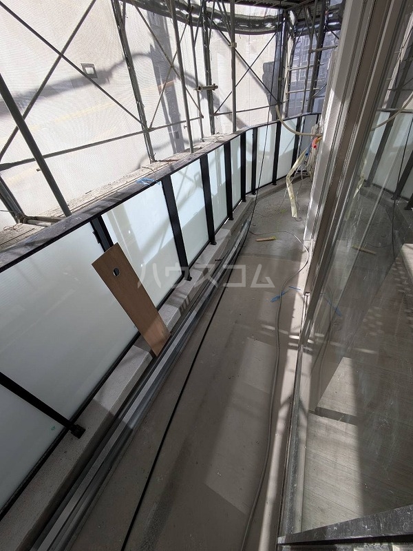 23/30 バルコニー