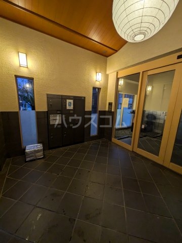 22/30 エントランス