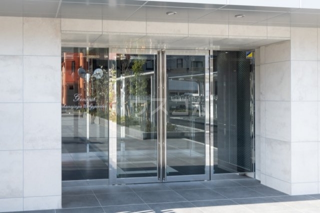 2/11 エントランス