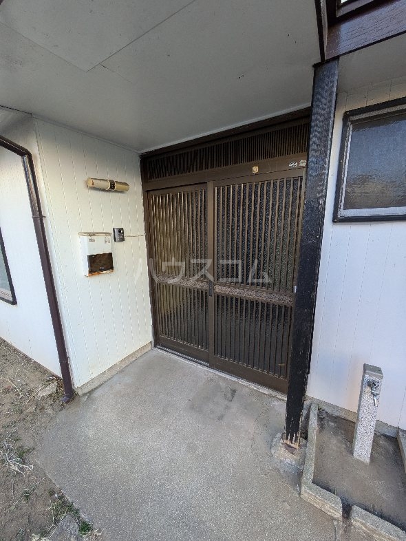 2/4 エントランス