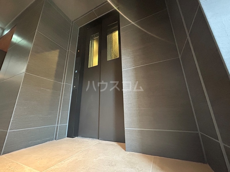 15/25 エントランス