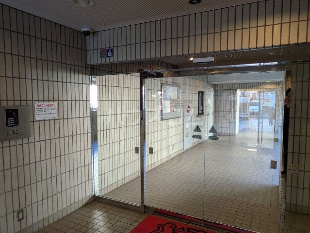 2/8 エントランス