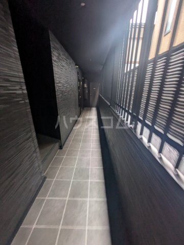 19/28 バルコニー