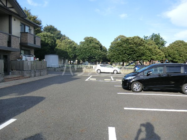 18/19 駐車場