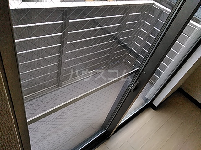 18/25 バルコニー