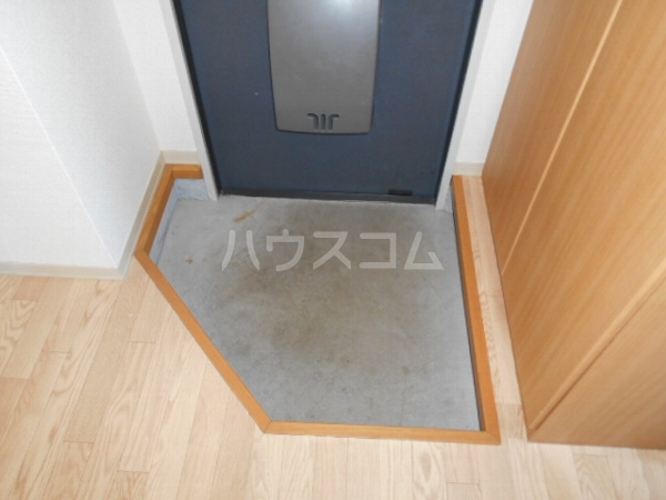 14/30 玄関