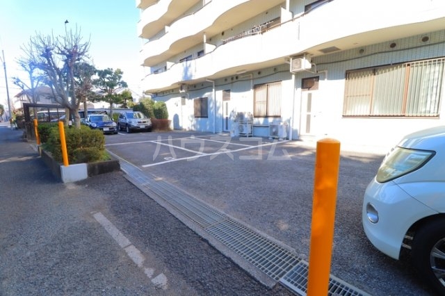 15/25 駐車場