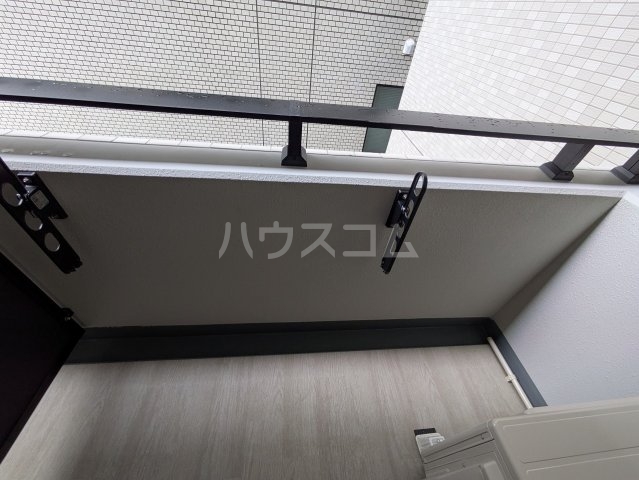 13/23 バルコニー