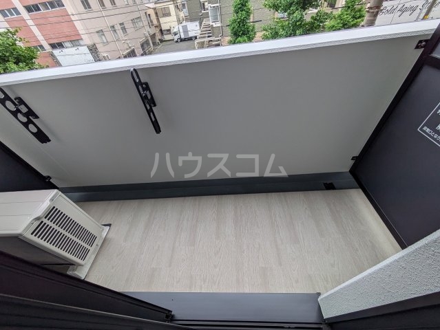 13/23 バルコニー