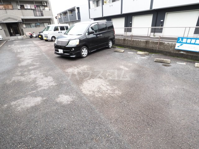 17/26 駐車場