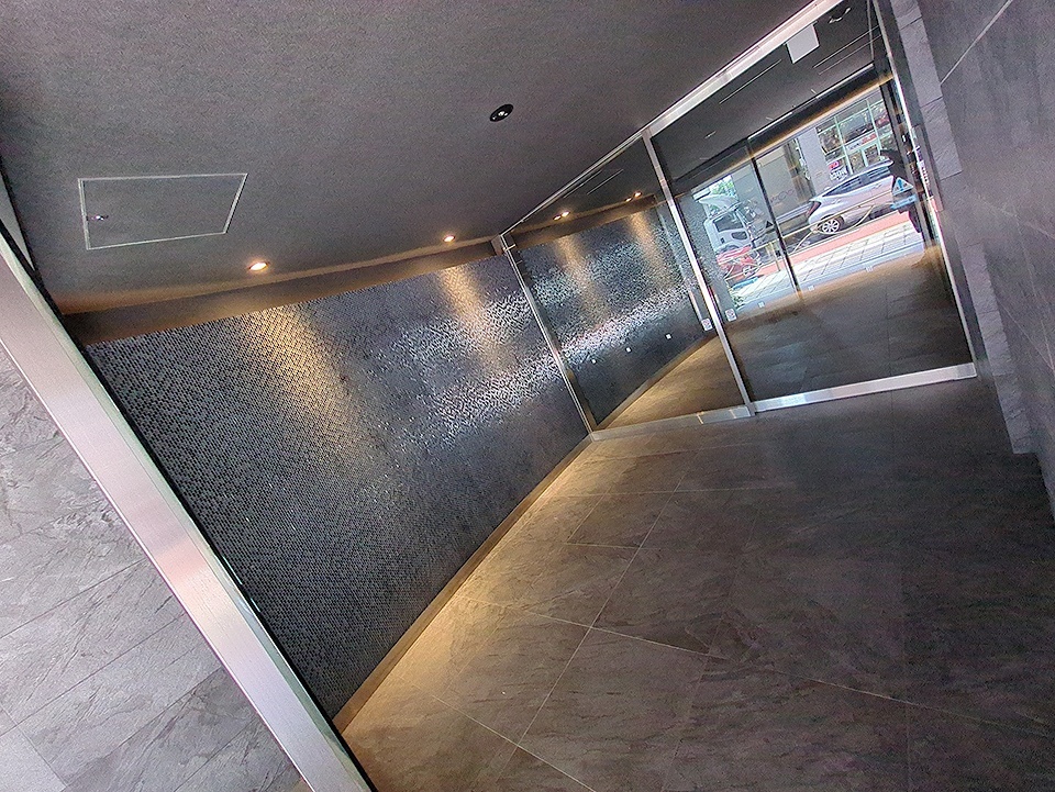 27/30 駐車場