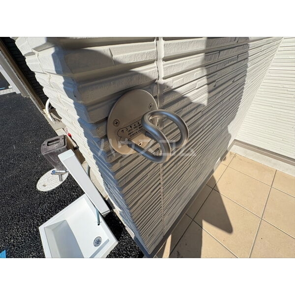 23/30 エントランス