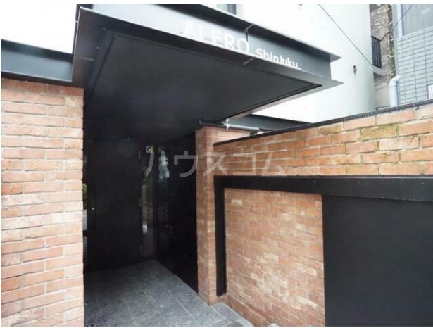 15/21 エントランス