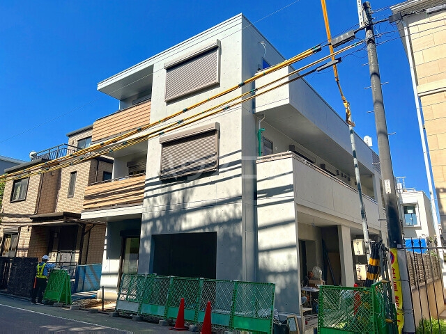 コリーヌ駒場池尻の外観